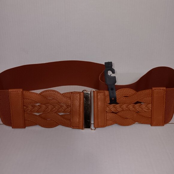 TORRID CROCHET FAUX LEATHER STRECTH BELT - Picture 3 of 10